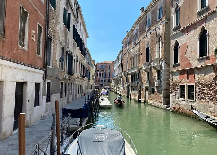아파트 Ln Homes - San Marco Canal View 베니스