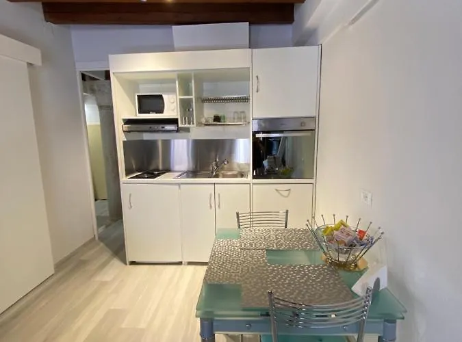 Ln Homes - San Marco Canal View *