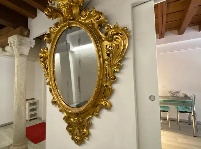 Ln Homes - San Marco Canal View